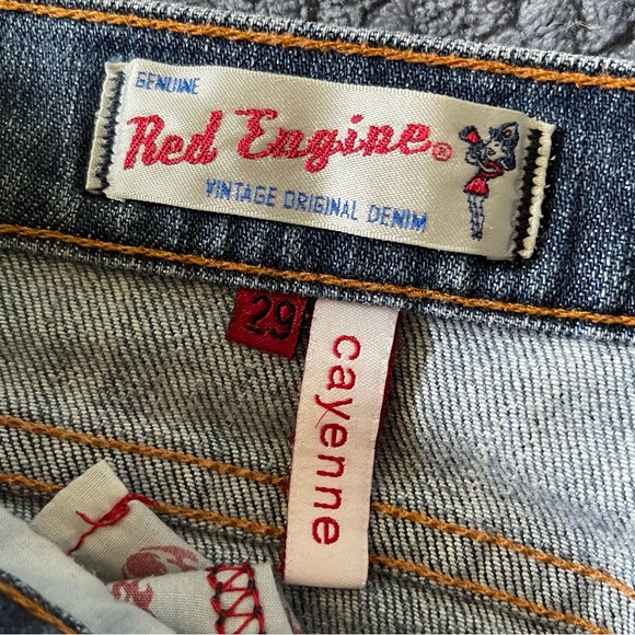 Red Engine | Women's Straight Jeans | Size 29 - Picture 5 of 5